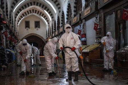 Türkiyədə daha 339 nəfər koronavirusdan ölüb