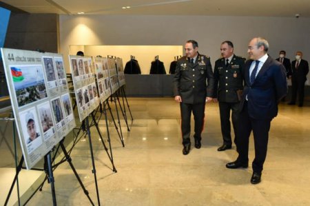 Mikayıl Cabbarov Vətən Müharibəsində iştirak edən nazirlik əməkdaşları ilə görüşüb – FOTO